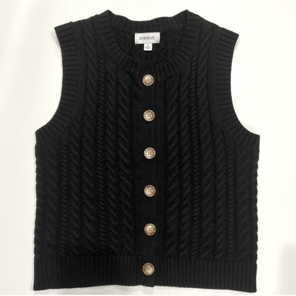 I wore a couple times and loved it but wish I had bought the small.